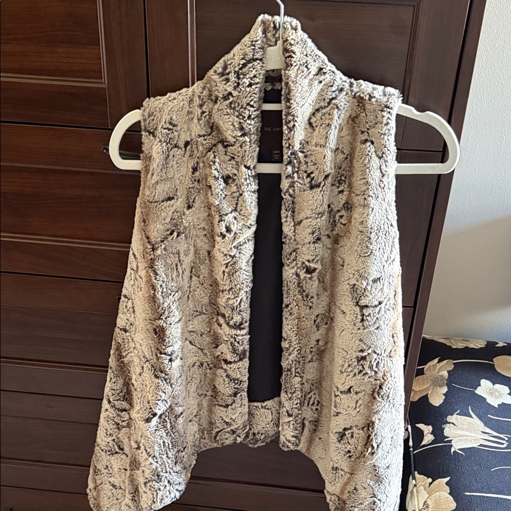 The Limited Faux Fur Vest in Cream and Black